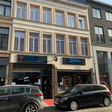 Guzy Hotel